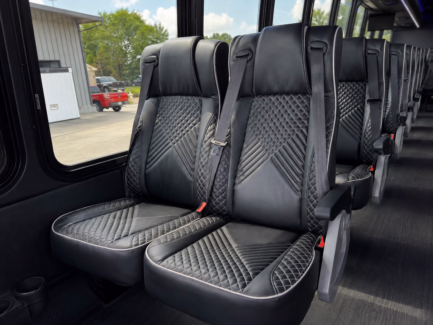 how the type of bus changes the price in rio rancho new mexico