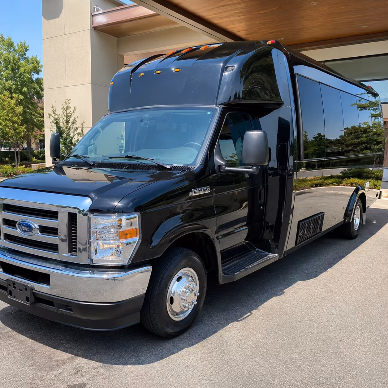 prom night party buses with the amenities your group wants